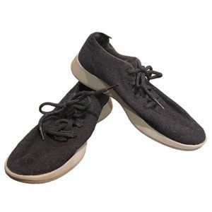 Allbirds merino wool runners. Women’s size 7. Very good condition. Charcoal grey